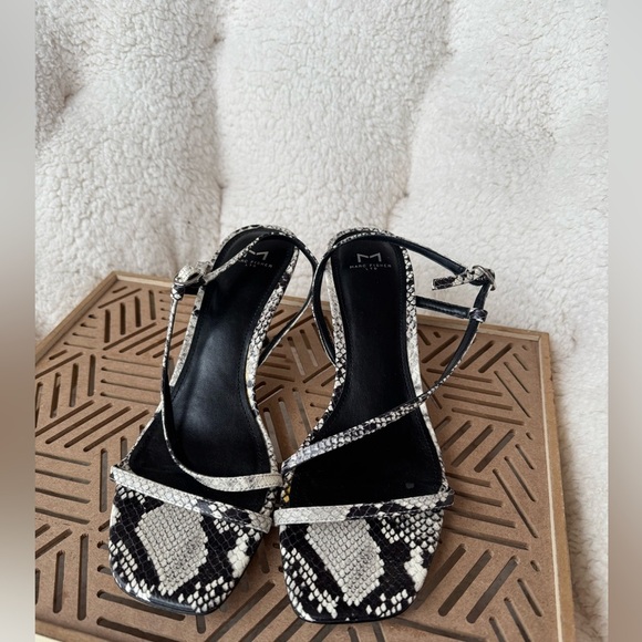 MARC FISHER - GOVE 2 LEATHER SANDAL Leather Snake Print Dress Sandals Size 8.5 - Picture 4 of 13